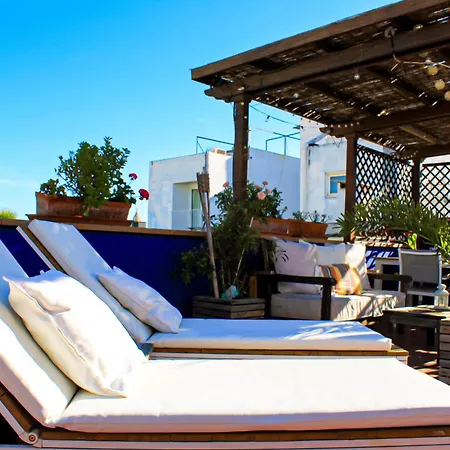 Montroig Penthouse In *