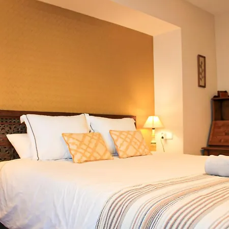 Montroig Penthouse In * 시체스