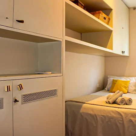 公寓 Montroig Penthouse In *