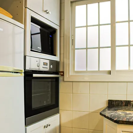 Montroig Penthouse In 아파트 *