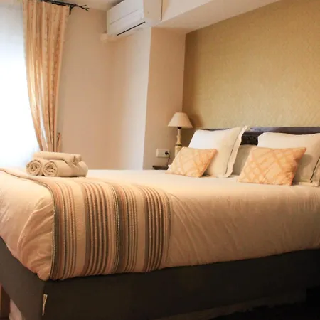 Montroig Penthouse In 公寓