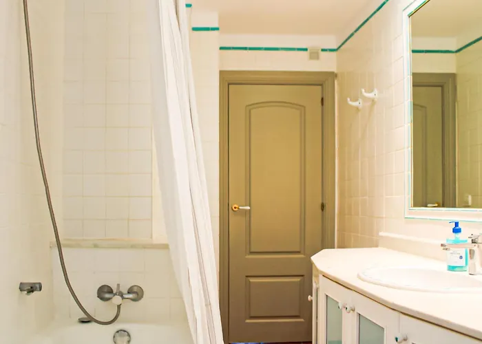 Montroig Penthouse In *